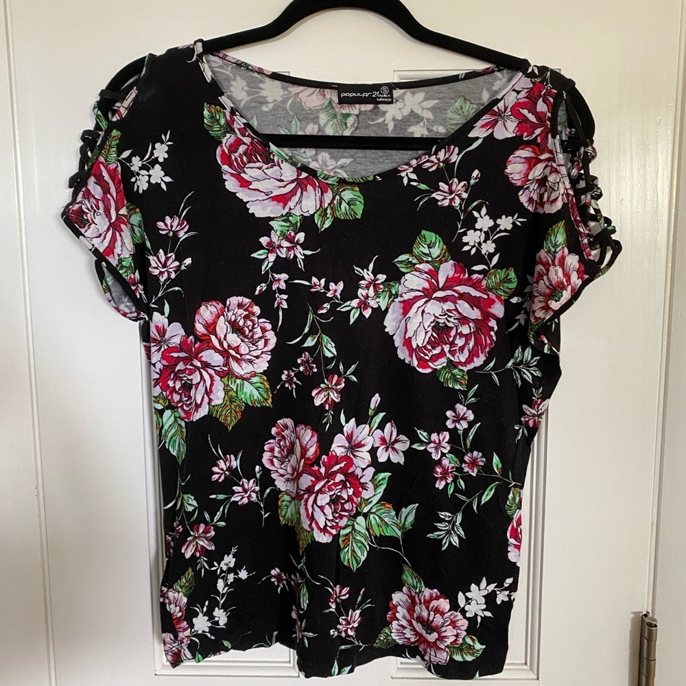 Floral print t shirt